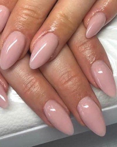 nude nails at suzannes beauty clinic in coventry 1