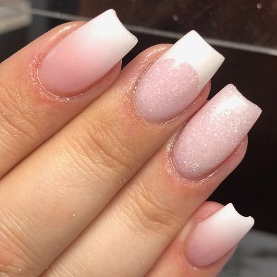 Glitter-nails-at-top-beauty-salon-in-Coventry