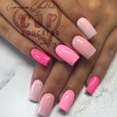 gemma-crowther-nails-at-suzannes-beauty-salon-in-coventry