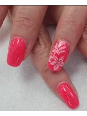 GEL-NAILS-EXPERTS-IN-COVENTRY