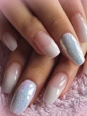 NAILS-BY-LISA-WOODWARD-AT-SUZANNES-SALON-COVENTRY