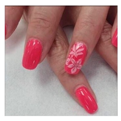 GEL-NAILS-EXPERTS-IN-COVENTRY