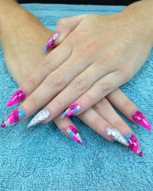 Best Nails Salon in Coventry at Suzanne's Hair & Beauty