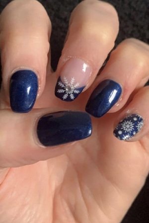 nails-by-paula-at-suzannes-beauty-salon-in-coventry