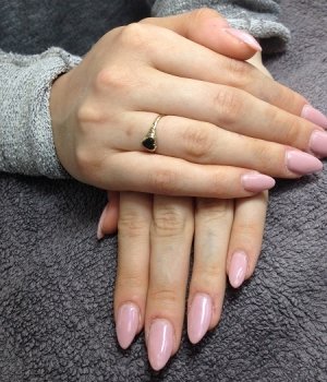 nude nail trends