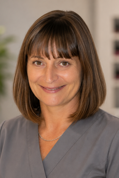 Paula Brine acrylic nail technician Paula Brine acrylic nail technician