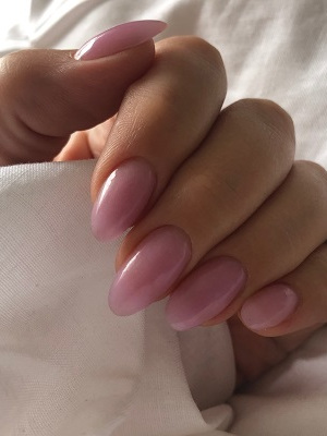 Nude-nails-at-Coventry-Beauty-Salon