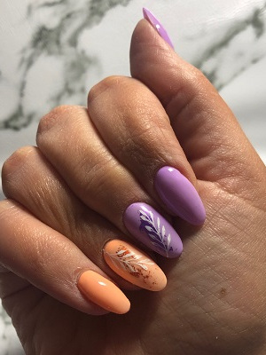 beautiful-nails-at-Suzannes-Beauty-Salon-in-Coventry