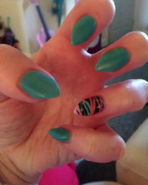 Gemma Crowthers nails at Suzannes Stoke, Coventry