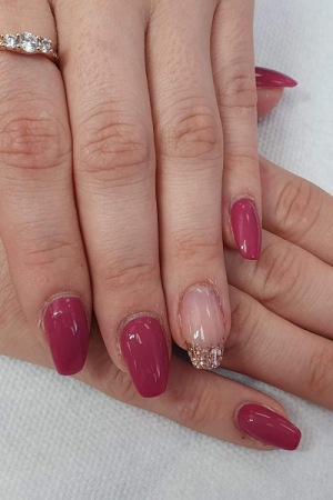 NAIL-EXTENSIONS-AT-SUZANNES-BEAUTY-SALON-COVENTRY