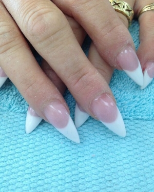 Best Nails Salon in Coventry at Suzanne's Hair & Beauty