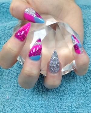 Best Nails Salon in Coventry at Suzanne's Hair & Beauty