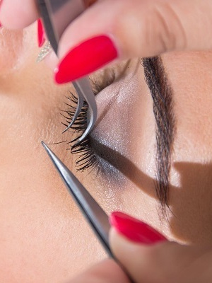LASH-EXTENSIONS-NEAR-ME