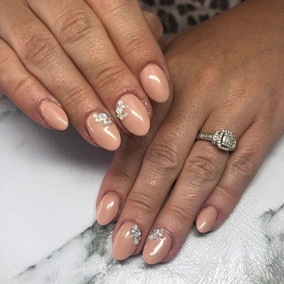 Nail-Services-at-Suzannes-Beauty-Salon-in-Coventry